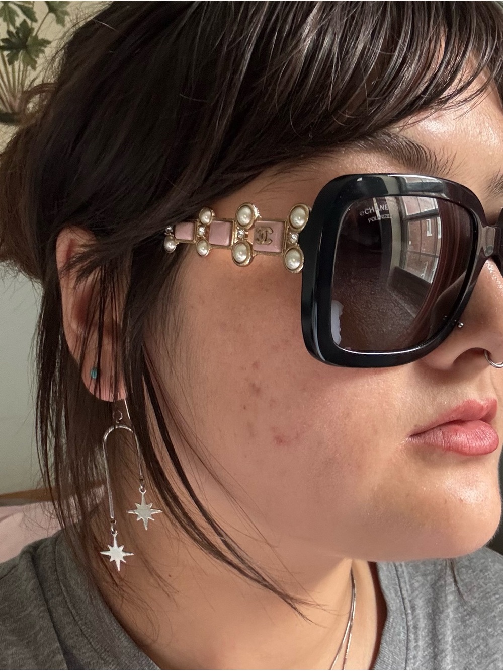 CHANEL Black Sunglasses with Pink Enamel and Pearl-Embellished Temples